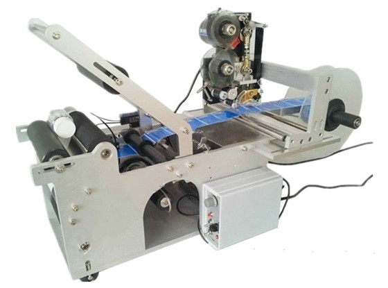 ¿Cómo influyen las máquinas etiquetadoras en la eficiencia del envasado industrial?